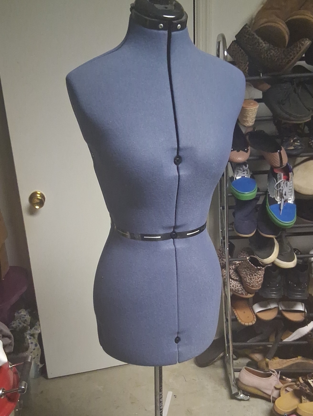 Adjustable mannequin
